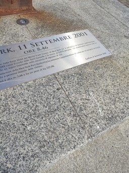 foto vandali 2.jpg - {foto vandali 2.jpg} - [20731]