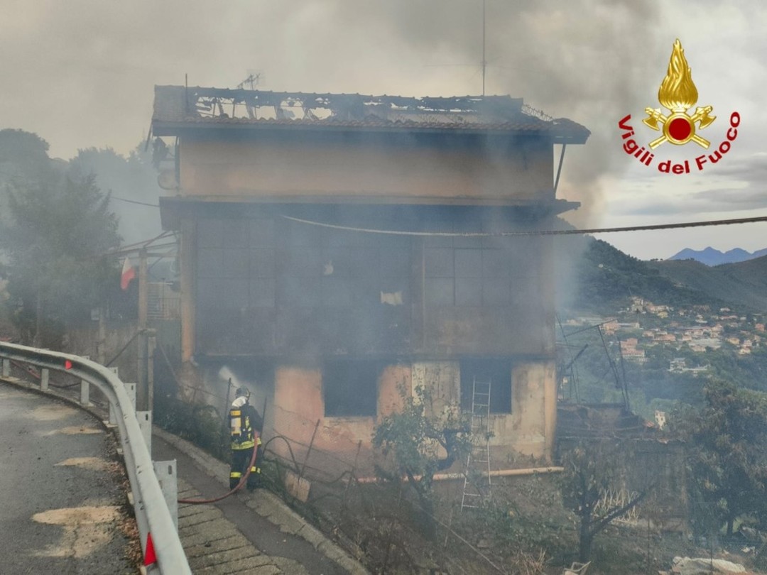 incendio.jpg - {incendio.jpg} - [20843]