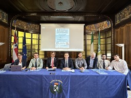 conferenza stampa.JPG - {conferenza stampa.JPG} - [22053]