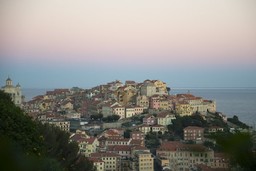 imperia.jpg - {imperia.jpg} - [22229]