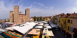 mercato1.jpg - {mercato1.jpg} - [22309]