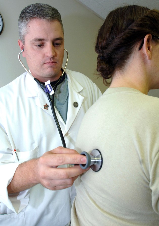 Immagine Foto medico medicina dottore.jpg - {Immagine Foto medico medicina dottore.jpg} - [2250]