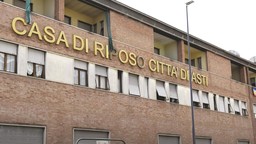 CasaRipostoMainaAsti.jpg - {CasaRipostoMainaAsti.jpg} - [23011]
