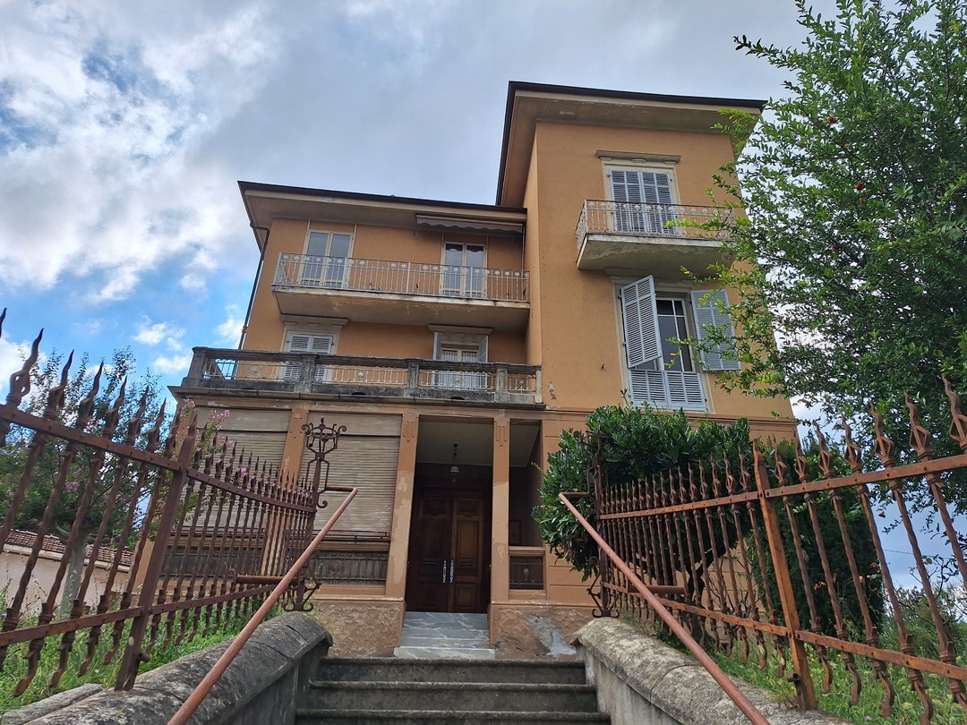 Villa Piovano.jpg - {Villa Piovano.jpg} - [23055]