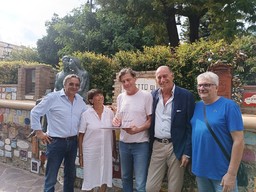 Nicola Berti_firma piastrella del Muretto di Alassio (3).jpg - {Nicola Berti_firma piastrella del Muretto di Alassio (3).jpg} - [23071]