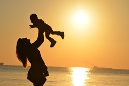mother-429158_1280.jpg - {mother-429158_1280.jpg} - [23768]