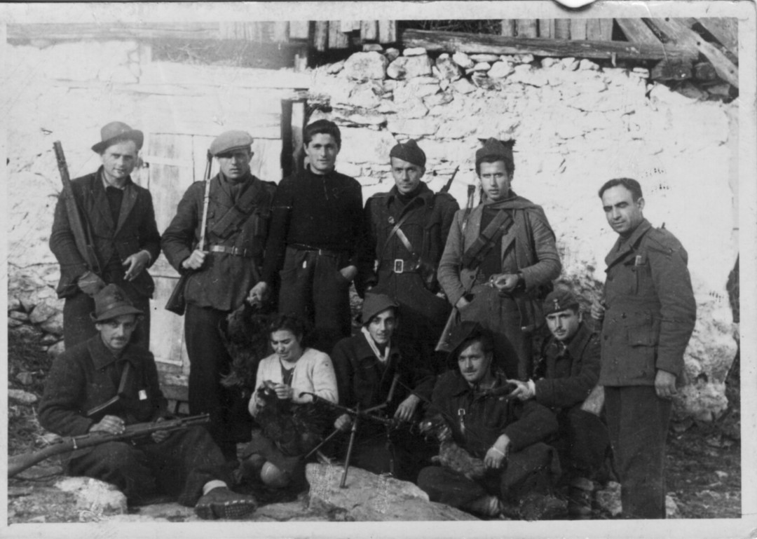 Foto partigiani.jpg - {Foto partigiani.jpg} - [24594]