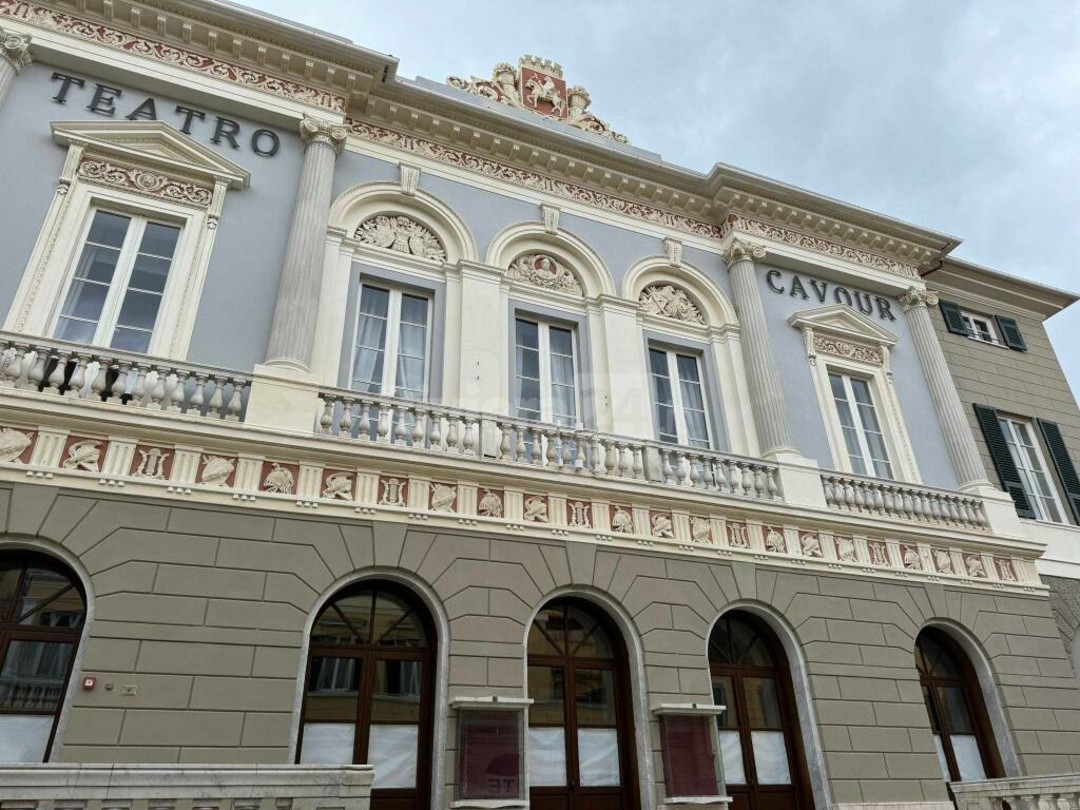 teatro cavour.jpg - {teatro cavour.jpg} - [25554]