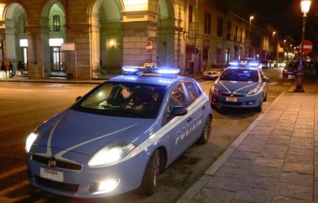 polizia.jpg - {polizia.jpg} - [2634]