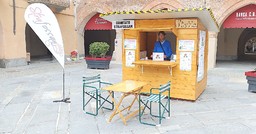 Immagine Strafossan casetta piazza Manfredi.jpg - {Immagine Strafossan casetta piazza Manfredi.jpg} - [26946]