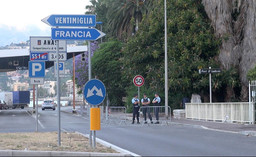 Frontiera-Ventimiglia.jpg - {Frontiera-Ventimiglia.jpg} - [27266]