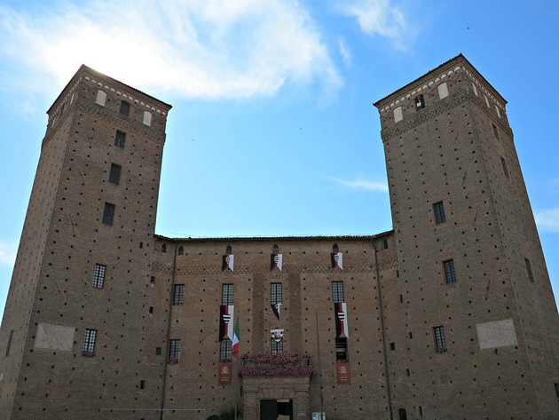 castello-dei-principi-d-acaja-fossano-25-06-2024.jpg - {castello-dei-principi-d-acaja-fossano-25-06-2024.jpg} - [27805]