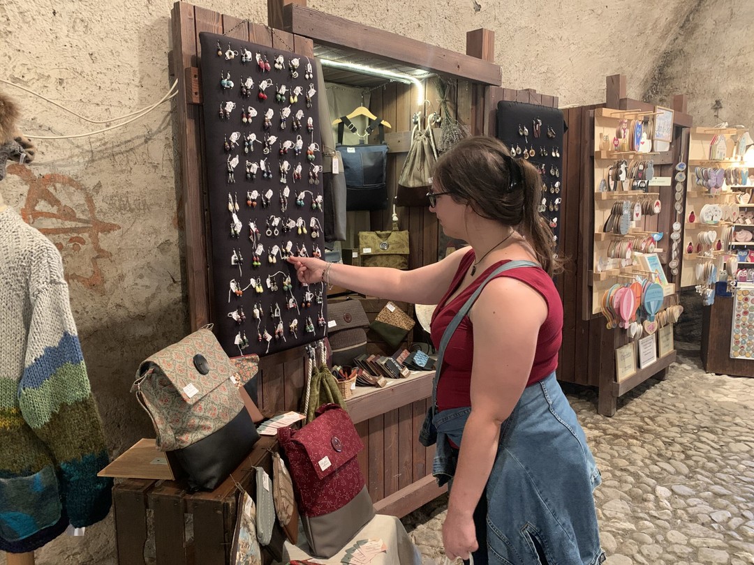 Un’immagine del Temporary shop 2023 al Forte di Vinadio.jpg - {Un’immagine del Temporary shop 2023 al Forte di Vinadio.jpg} - [2795]