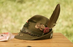 cappello+alpini.jpg - {cappello+alpini.jpg} - [28157]