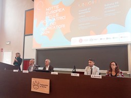 Immagine Notte ricercatori.jpg - {Immagine Notte ricercatori.jpg} - [28181]
