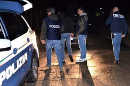 polizia.jpeg - {polizia.jpeg} - [28261]
