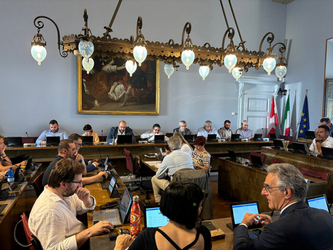 aula del consiglio comunale.png - {aula del consiglio comunale.png} - [2827]
