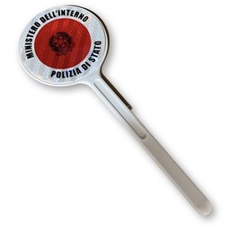Doppio inseguimento per la Polizia.jpg - {Doppio inseguimento per la Polizia.jpg} - [2899]