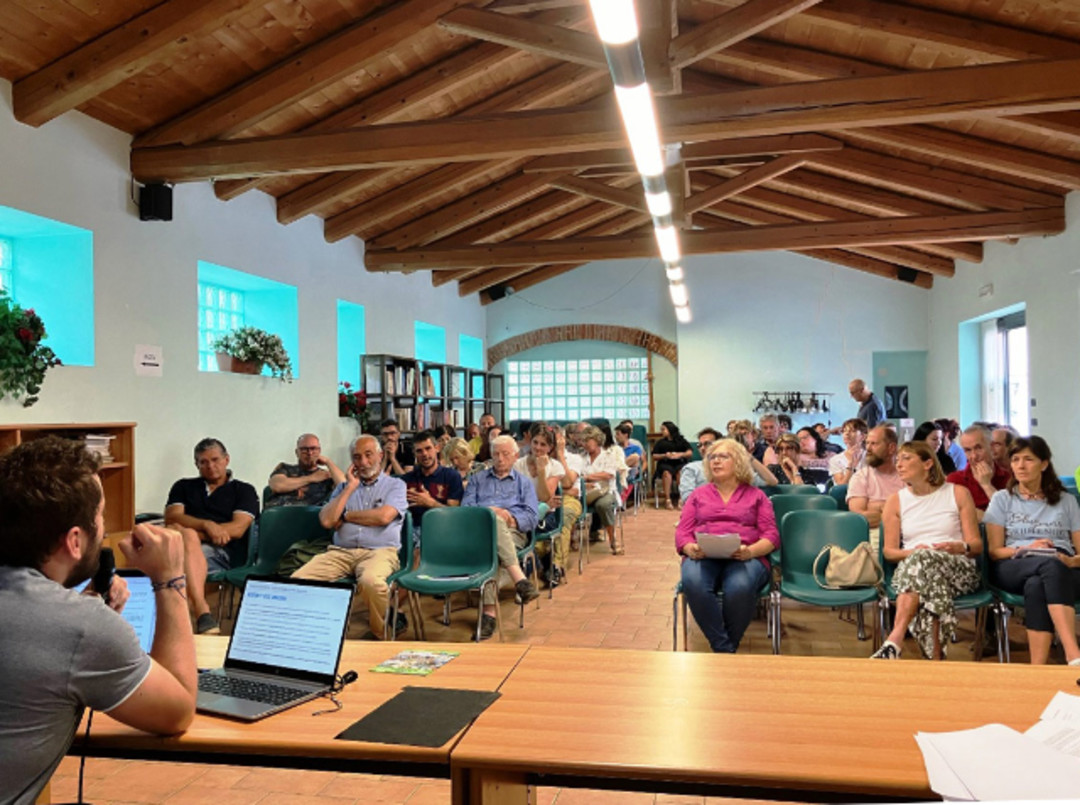 incontro-bando-commercianti.jpeg - {incontro-bando-commercianti.jpeg} - [29125]