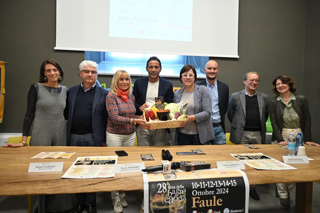 Immagine Fiera Bagna cauda Faule.jpg - {Immagine Fiera Bagna cauda Faule.jpg} - [29317]