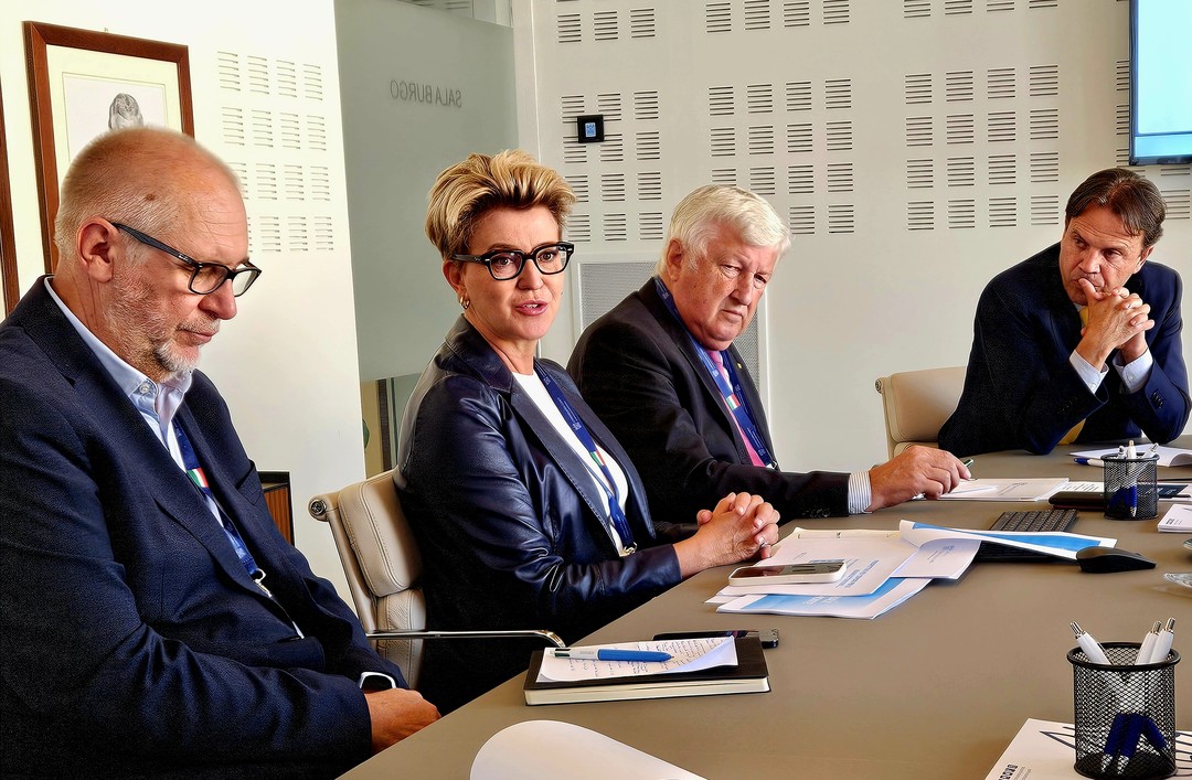 Andrea Tronzano Confindustria Cuneo 2.jpg - {Andrea Tronzano Confindustria Cuneo 2.jpg} - [29501]