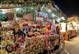 MercatiniNataleAsti.JPG - {MercatiniNataleAsti.JPG} - [30358]