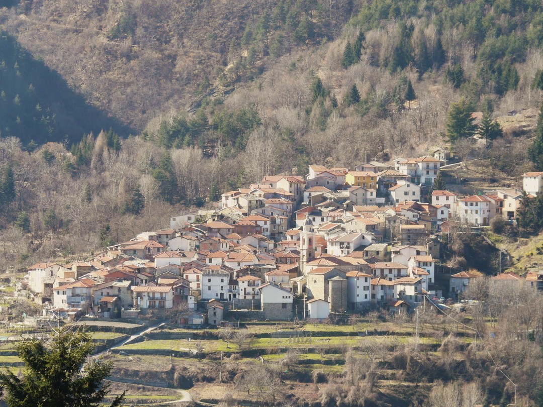 Montegrosso_Pian_Latte.jpg - {Montegrosso_Pian_Latte.jpg} - [3083]