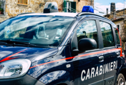 carabinieri.png - {carabinieri.png} - [32216]