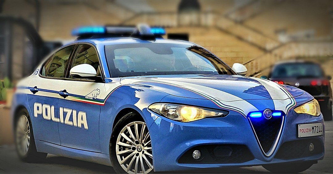 polizia-0x1080.jpg - {polizia-0x1080.jpg} - [32320]