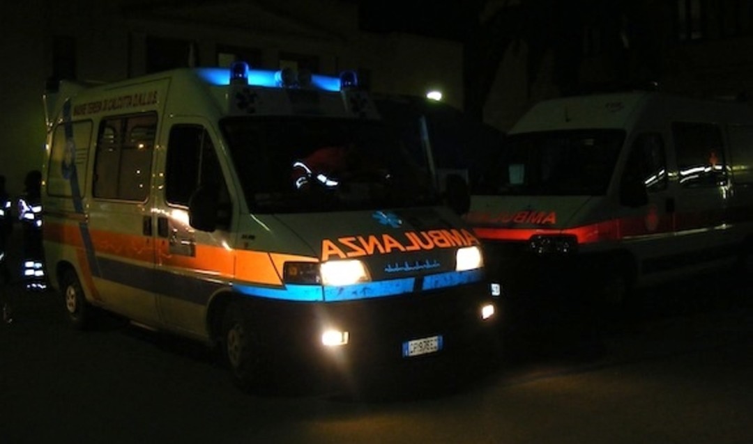 ambulanza.jpg - {ambulanza.jpg} - [32464]