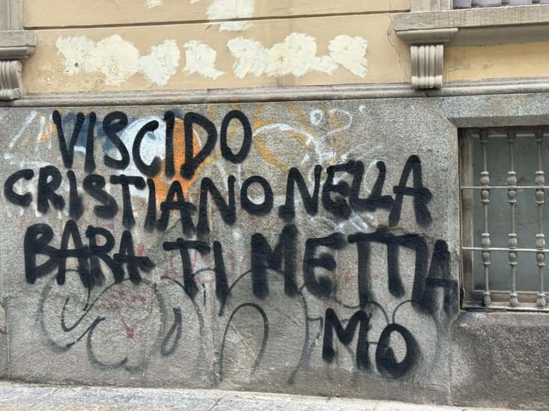 Proteste contro Federvita - foto.jpg - {Proteste contro Federvita - foto.jpg} - [33216]