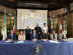 foto della conferenza stampa.JPG - {foto della conferenza stampa.JPG} - [35535]