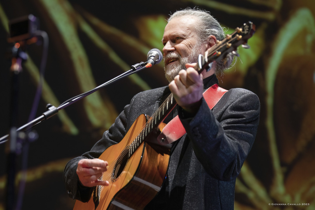 Beppe Gambetta 2 (photo Giovanna Cavallo) (1).jpg - {Beppe Gambetta 2 (photo Giovanna Cavallo) (1).jpg} - [36120]