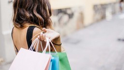 Dalla Regione nuove risorse per i distretti del Commercio - foto shopping.jpg - {Dalla Regione nuove risorse per i distretti del Commercio - foto shopping.jpg} - [36152]