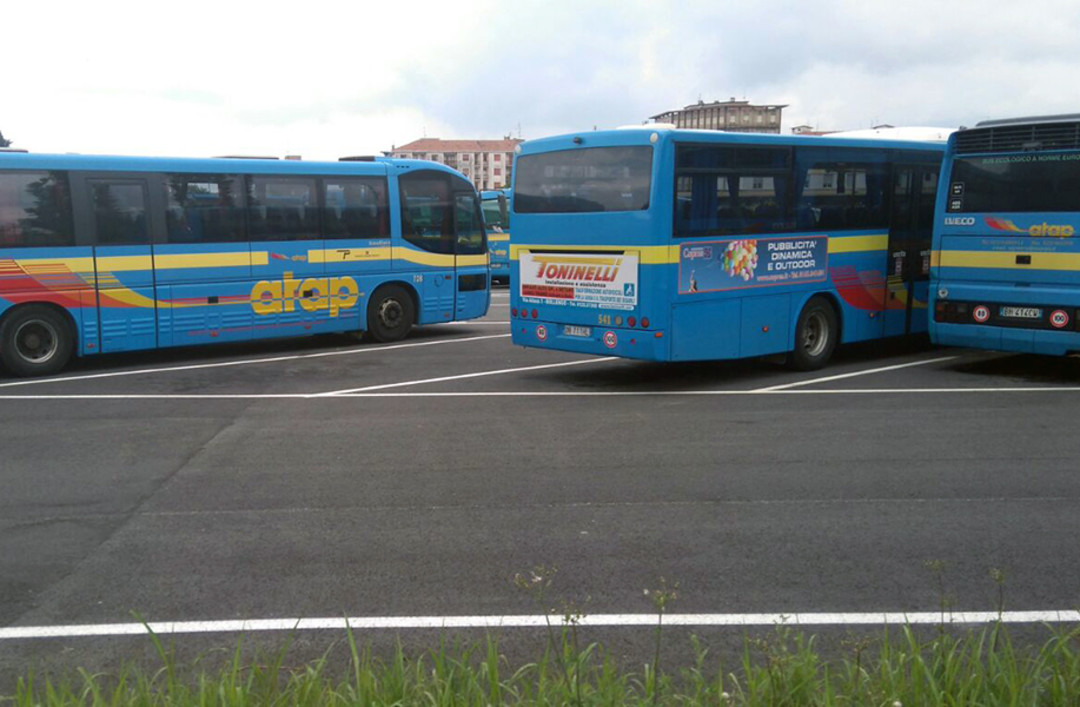 Autobus.jpg - {Autobus.jpg} - [36400]