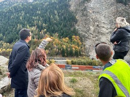Sopralluogo in Francia per l'assessore Bussalino - foto frana Frejus.jpeg - {Sopralluogo in Francia per l'assessore Bussalino - foto frana Frejus.jpeg} - [37250]