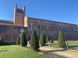 Castello di Novara.jpg - {Castello di Novara.jpg} - [37258]