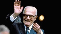 sandro pertini.jpg - {sandro pertini.jpg} - [38275]