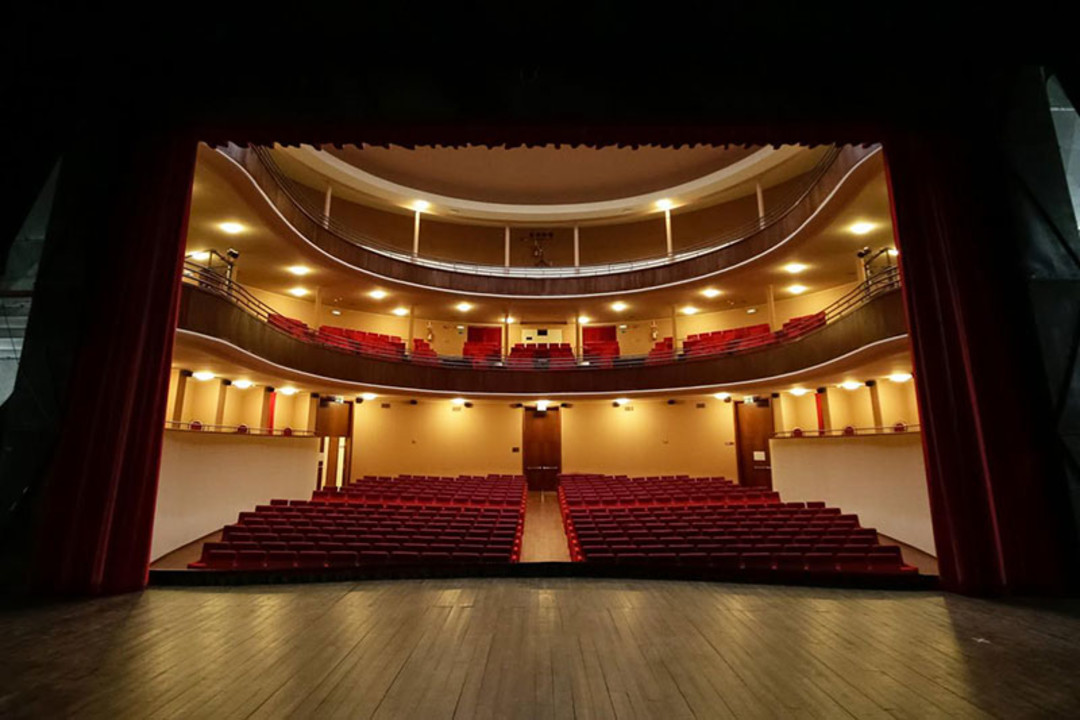 Teatro Faraggiana.jpg - {Teatro Faraggiana.jpg} - [38556]