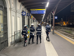 polizia-locale-in-stazione.png - {polizia-locale-in-stazione.png} - [38596]