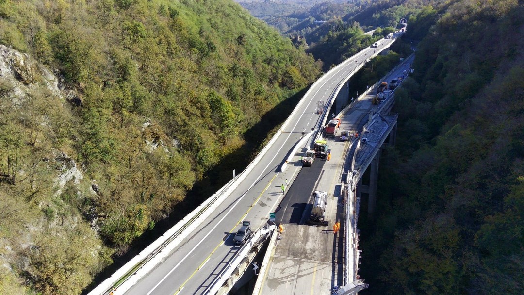 Autostrada dei Fiori_A6 Tratto Ceva - Millesimo km 94 circa_lavori costruzione bypass.jpg - {Autostrada dei Fiori_A6 Tratto Ceva - Millesimo km 94 circa_lavori costruzione bypass.jpg} - [38716]