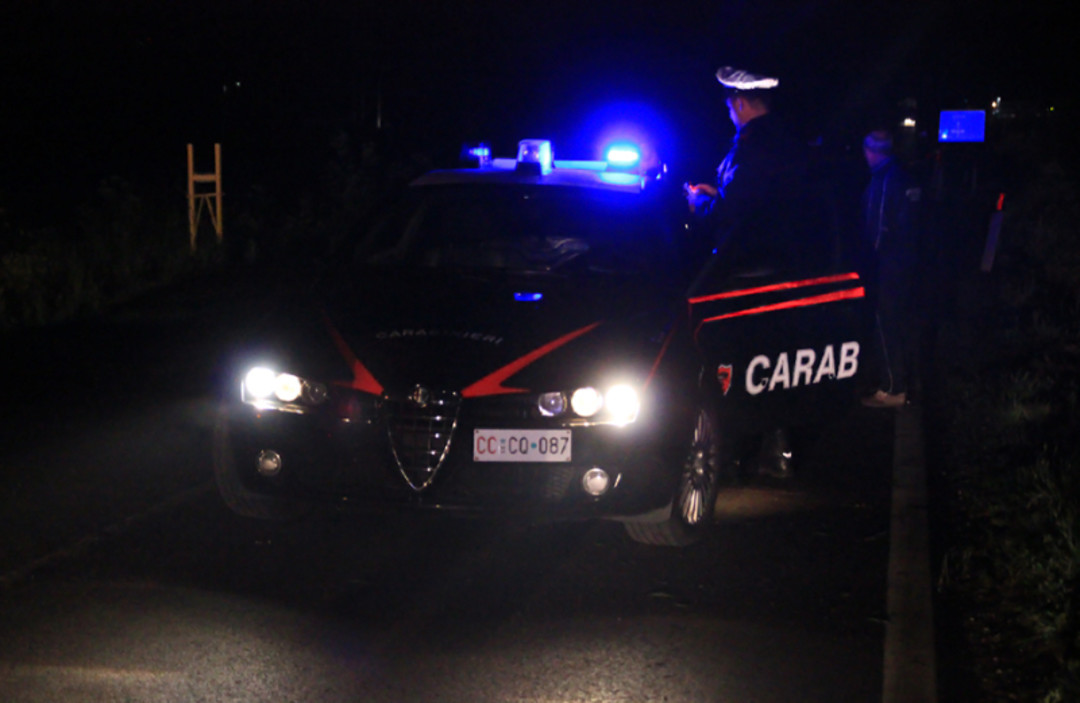 Carabinieri notte.jpg - {Carabinieri notte.jpg} - [39557]