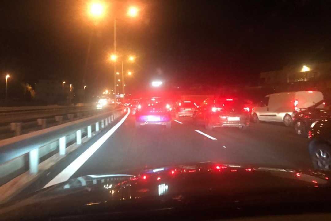 traffico_tangenzialej.jpg - {traffico_tangenzialej.jpg} - [39784]