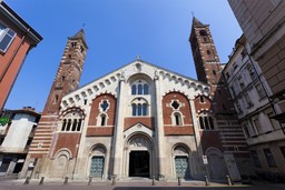 Cattedrale Casale Monferrato.jpg - {Cattedrale Casale Monferrato.jpg} - [40697]
