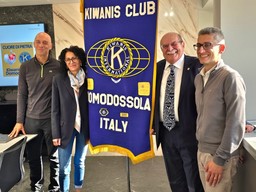 Mauro e Silvia D'Aloisio - Federico Spinozzi - Andrea Cogliandro.jpeg - {Mauro e Silvia D'Aloisio - Federico Spinozzi - Andrea Cogliandro.jpeg} - [40777]