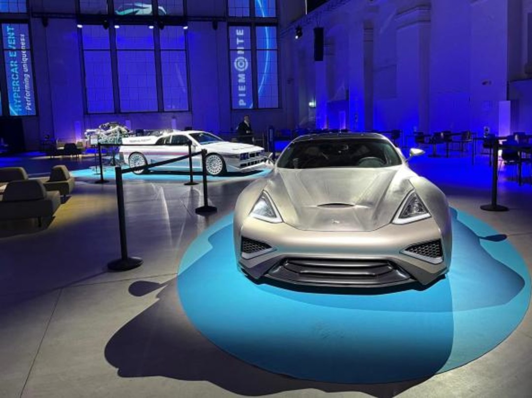 hypercar-event-torino.jpeg - {hypercar-event-torino.jpeg} - [42156]