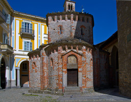 Battistero Biella.jpg - {Battistero Biella.jpg} - [42405]