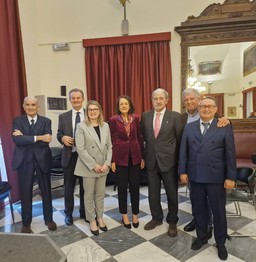 Delegazione National Cancer Institute al Galliera.jpg - {Delegazione National Cancer Institute al Galliera.jpg} - [42720]