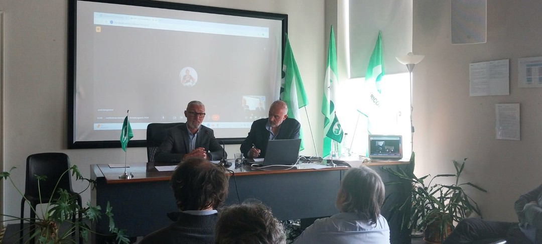 Immagine CIA Cuneo conferenza.jpg - {Immagine CIA Cuneo conferenza.jpg} - [43640]