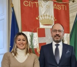 foto-Sindaco-e-Assessore-Bologna.jpg - {foto-Sindaco-e-Assessore-Bologna.jpg} - [43664]